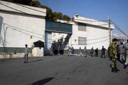 خودکشی زندانی تبعه سوئیس در زندان سمنان، ایران