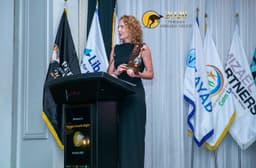 حضور دیدره دیامانته، معاون شهردار منینگهم در «پرشین آوارد نایت ۲۰۲۶»؛ تقدیر از نقش جامعه ایرانی و تأکید بر همبستگی با آنان