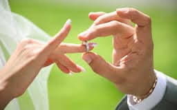 خانم ها در هر سن چه مردانی را می پسندند؟