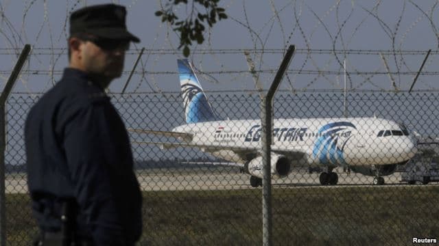 هواپیماربایی در آسمان مصر: هواپیماربا «مصری» است