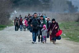 خیلی‌ها نگران ورود تروریست‌ها همراه با پناهندگان به کشورشان هستند.......................