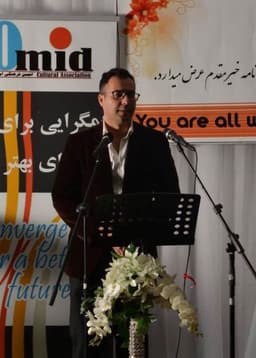 برگزاری شب شعر و موسيقي به منظور رشد و حفظ زبان فارسي هنر افغانستان در ملبورن همراه با گزارش تصویری