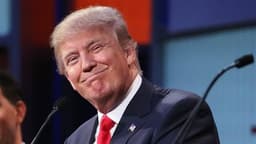 "ترامپ" رئیس‌جمهور آمریکا  توپ "برجام" را  در زمین کنگره انداخت