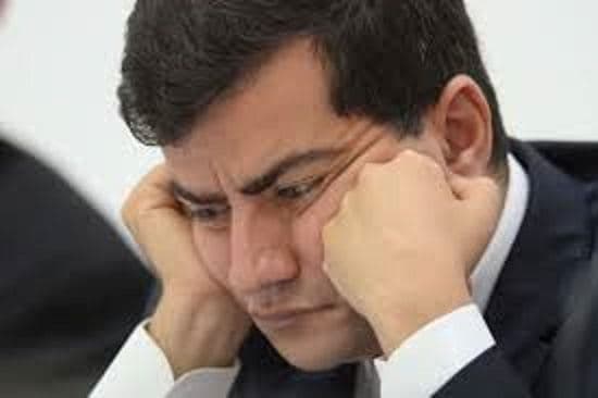 استعفای "سهند دستیاری" سناتور ایرانی‌ تبار از پارلمان استرالیا