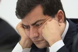 استعفای "سهند دستیاری" سناتور ایرانی‌ تبار از پارلمان استرالیا