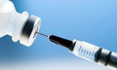  آزمایش واکسن کلامیدیا در دانشگاه کوئینز‌لند استرالیا به سرپرستی دکتر کِنِت بیگلی انجام شد