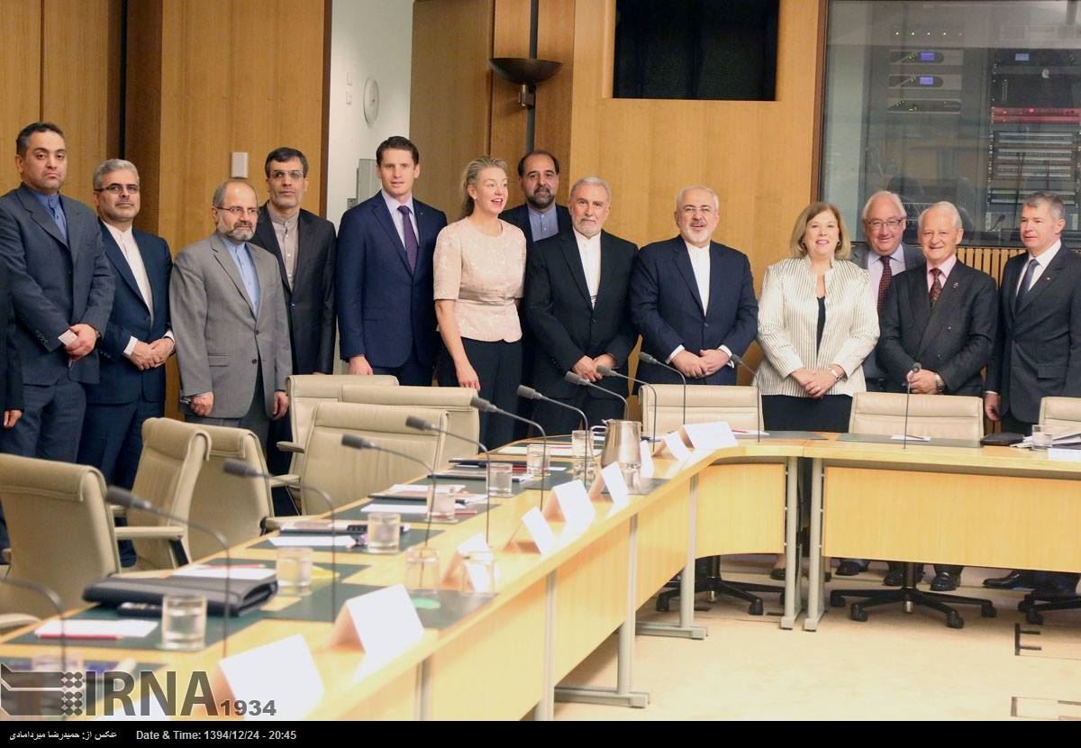گفتگو با وهاجی سفیرایران در خصوص سفردو روزه ظریف وزیرخارجه در استرالیا گفتگو با وهاجی سفیرایران در خصوص سفردو روزه ظریف وزیرخارجه در استرالیا