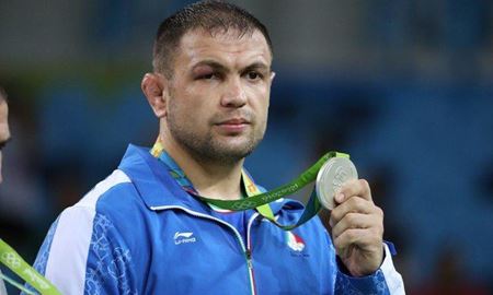 کمیل قاسمی اولین مدال نقره‌ای ایران را در المپیک ریو 2016 بدست آورد.................