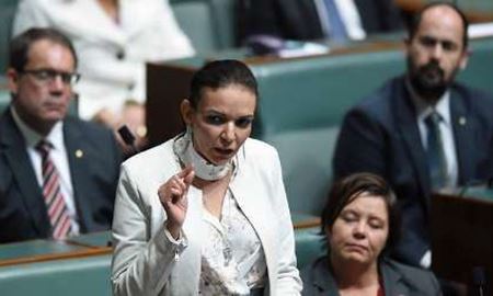  نماینده زن مسلمان مجلس فدرال استرالیا تهدید به مرگ شد