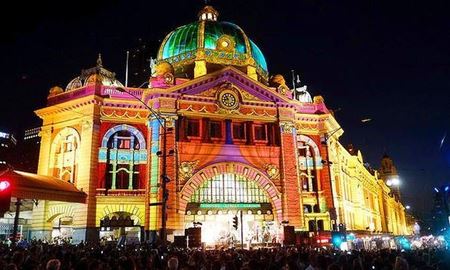 ملبورن ...یک شب رویایی  و شاد در ملبورن استرالیا White Night Melbourne 