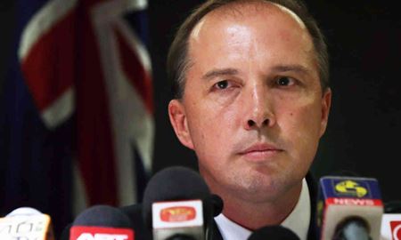  وزیر مهاجرت استرالیا درخواستی را که شباهت زیادی به ممنوعیت مسافرتی و فرمان 'دانالد ترامپ'  دارد کرد!