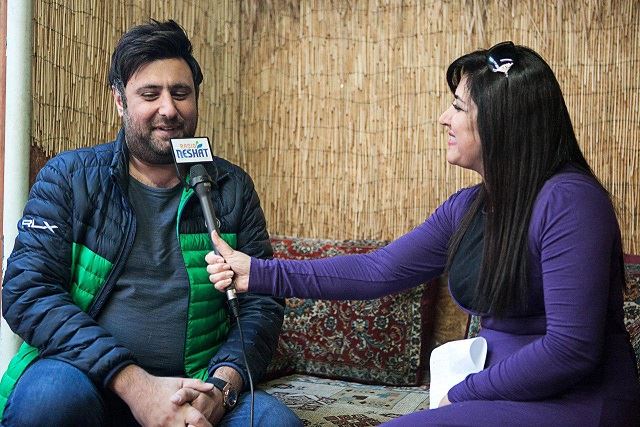 گفتگو با "محمد علیزاده " خواننده خوش صدا و نامدار پاپ ایران پس از پایان تور کنسرت استرالیا 2017/رادیو نشاط ...ناهید امامی گفتگو با "محمد علیزاده " خواننده خوش صدا و نامدار پاپ ایران پس از پایان تور کنسرت استرالیا 2017/رادیو نشاط ...ناهید امامی