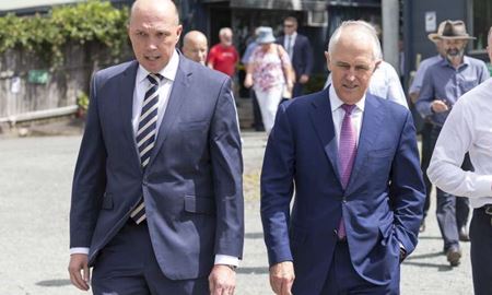 اظهارات تند پیتر داتون (وزیر امور داخلی) علیه مالکوم ترنبل(نخست وزیر سابق)/ آسیب جدی به شانس پیروزی دولت ائتلافی استرالیا