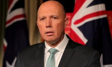  پیتر داتون می گوید: پناهجویان در مانوس و نارو  به خود آسیب می رسانند تا بتوانند برای معالجه پزشکی به این کشور بیایند