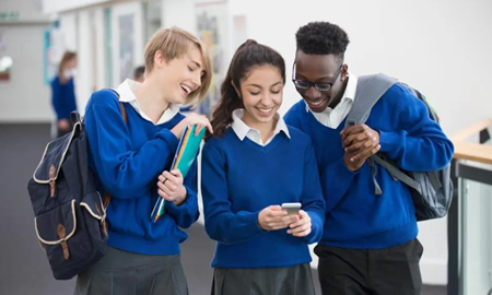 طرح ممنوعیت استفاده از موبایل در تمام مدارس استرالیا