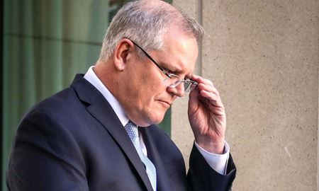درخواست نخست وزیراسترالیا برای سروسامان دادن به پارلمان