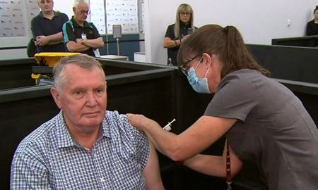 مشکل جدید اجرای برنامه واکسیناسیون کووید-19 در استرالیا