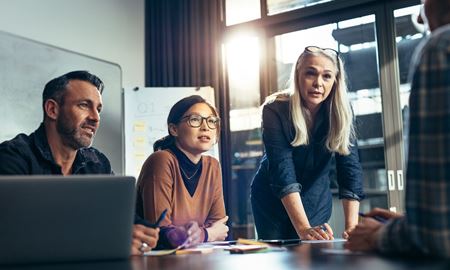 کاهش نرخ بیکاری در استرالیا به کمتر از 5 درصد