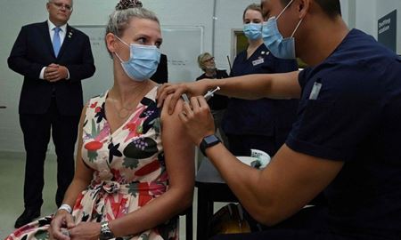 تسریع در برنامه واکسیناسیون استرالیا با سرعت بخشیدن به صدور ویزای داروسازان