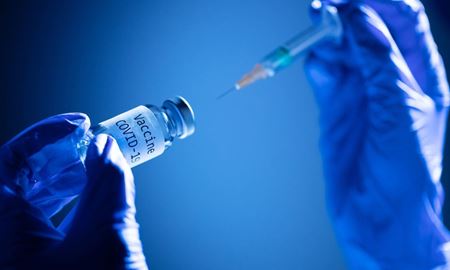 بیش از 50 درصد اروپایی‌ها در برابر کرونا واکسینه شدند