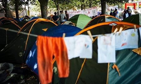 تخلیه پناهجویان افغانستانی چادرنشین در پاریس