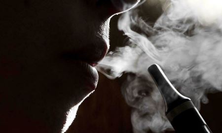 مجوز فروش سیگارهای الکترونیکی برای نخستین‌بار در آمریکا