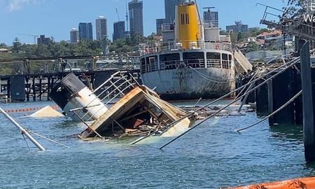 کشتی تاریخی 99 ساله در بندر سیدنی غرق شد
