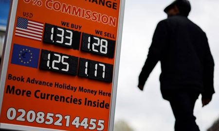 سقوط تاریخی؛ کاهش ارزش یورو در برابر دلار