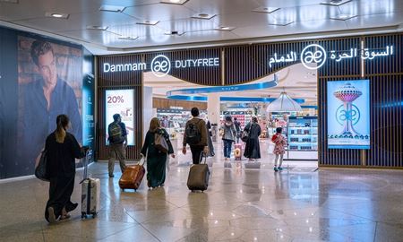عربستان فروش مشروبات الکلی را در فرودگاه‌های خود آزاد می‌کند