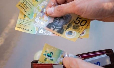 برای کنار آمدن با تورم، حقوق و دستمزد در استرالیا چقدر باید افزایش یابد؟