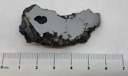 کشف دو ماده معدنی که روی زمین دیده نشده از یک شهاب سنگ  15 تنی