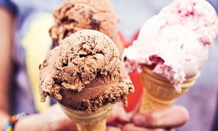 تمایل به مصرف شکلات، بستنی و چیپس نشانه چه چیزی در بدنمان است؟