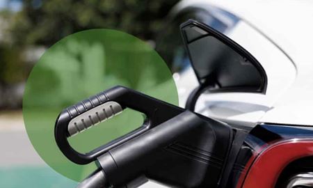 یادگیری رانندگی با خودروی برقی بهتر است یا بنزینی؟