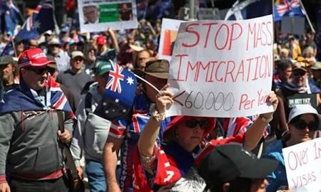 مردم استرالیا خواستار توقف موقت مهاجرت به این کشور شدند