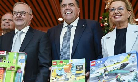 دعوت نخست‌وزیر استرالیا برای یاری‌رسانی به خانواده‌های نیازمند در آستانه کریسمس