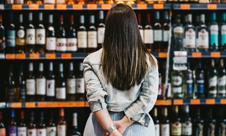 تغییر ذائقه استرالیایی‌ها؛ نیمی از مردم مصرف الکل را کاهش دادند