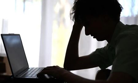 کلاهبرداران در سال ۲۰۲۵ بیش از ۳۳۴ میلیون دلار به استرالیایی‌ها خسارت وارد کردند